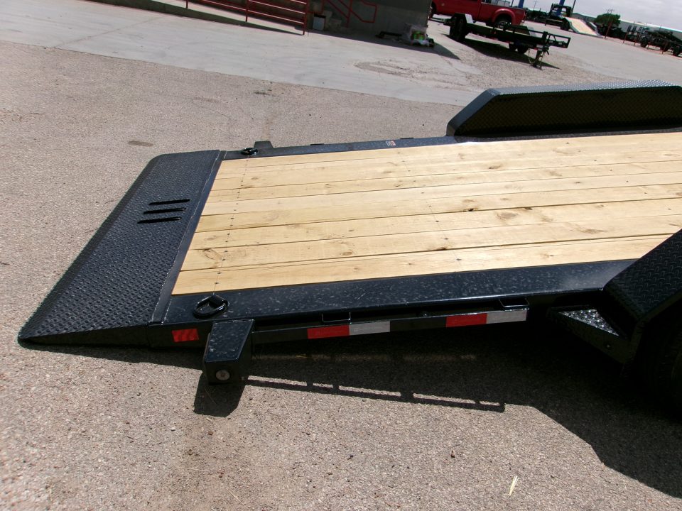 New 2026 Load Trail 83x22 Split Tilt (16+6) 14k
