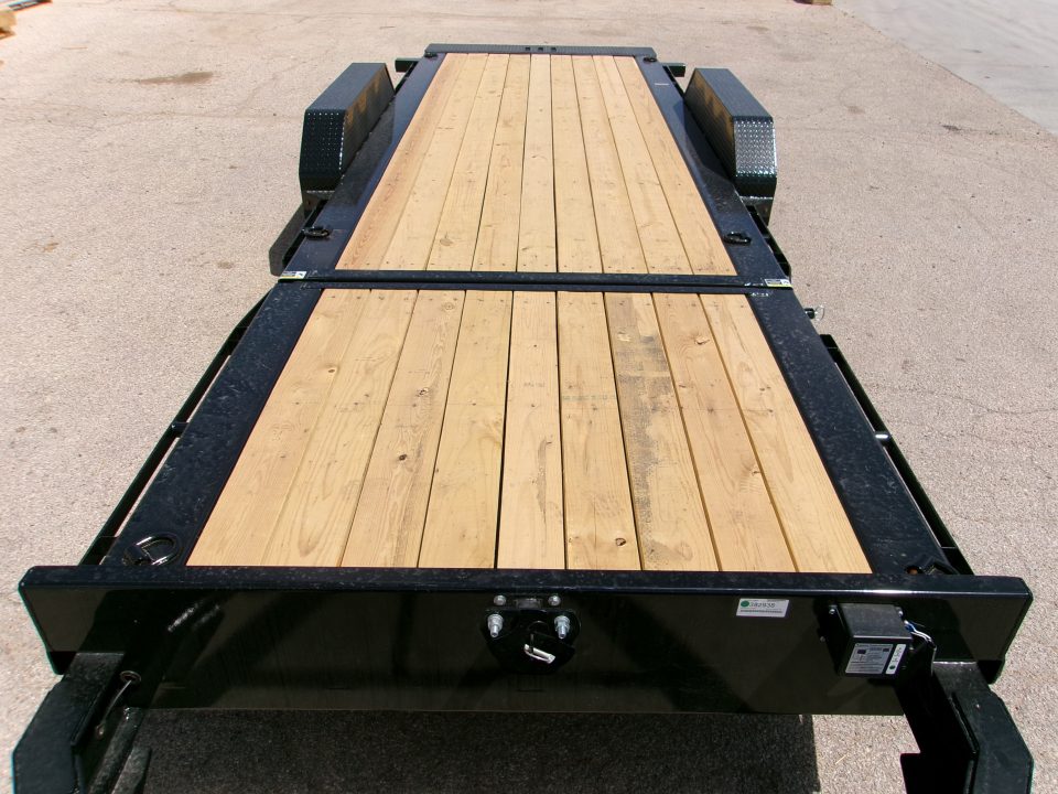 New 2026 Load Trail 83x22 Split Tilt (16+6) 14k