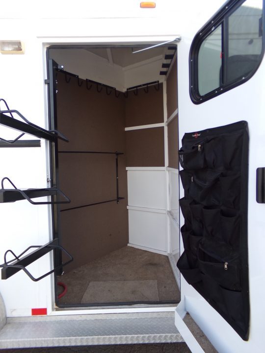 Used 2008 Trails West Classic 2H GN 5x5 Horse Trailer