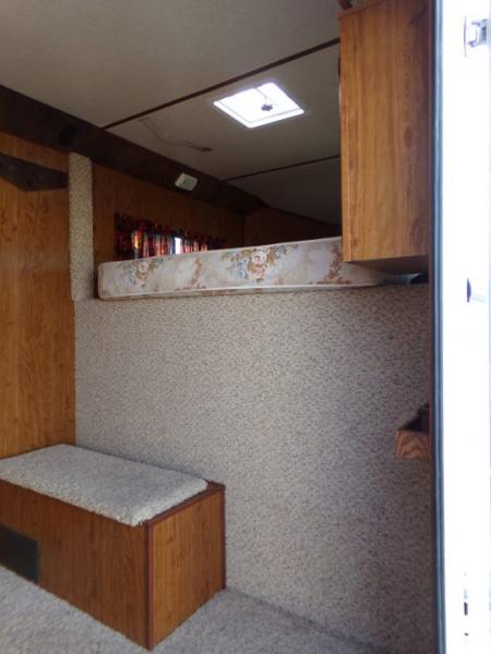 Used 2008 Trails West Classic 2H GN 5x5 Horse Trailer