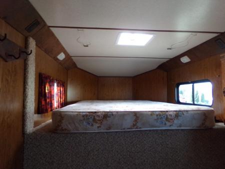 Used 2008 Trails West Classic 2H GN 5x5 Horse Trailer
