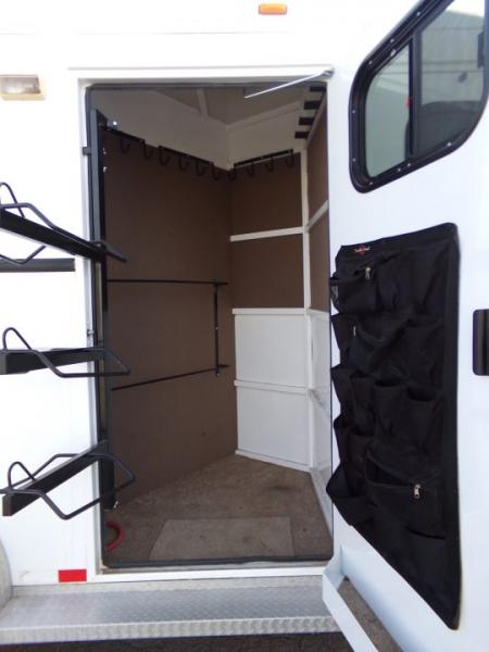 Used 2008 Trails West Classic 2H GN 5x5 Horse Trailer