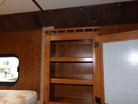 Used 2008 Trails West Classic 2H GN 5x5 Horse Trailer
