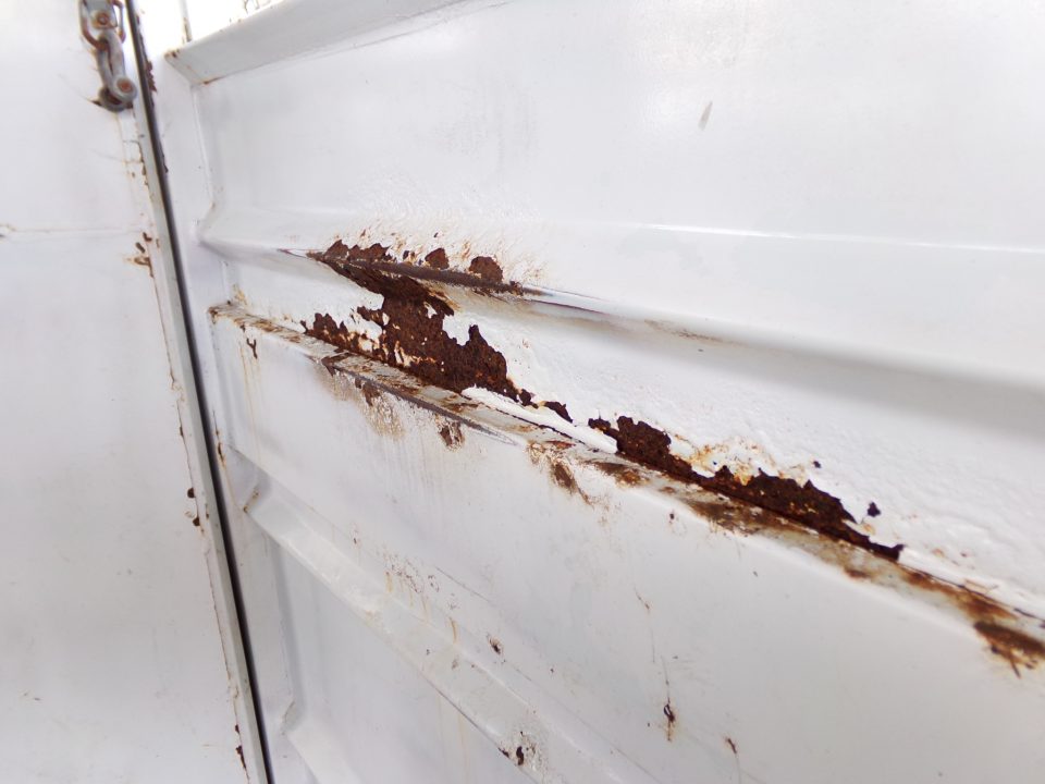 Used 2014 Snake River Maverick 2H Slant Stock Side Horse Trailer