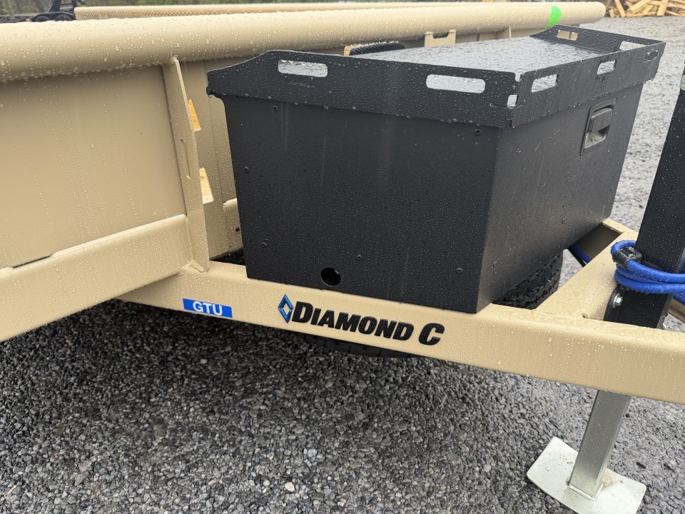 New 2026 Diamond C GTU235 Utility Trailer 16’ VENTURE PACKAGE EXPANDED METAL SIDES