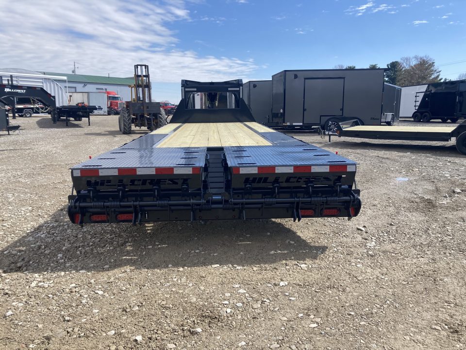 New 2026 Hillcrest 25' Deckover Gooseneck - 15.9K