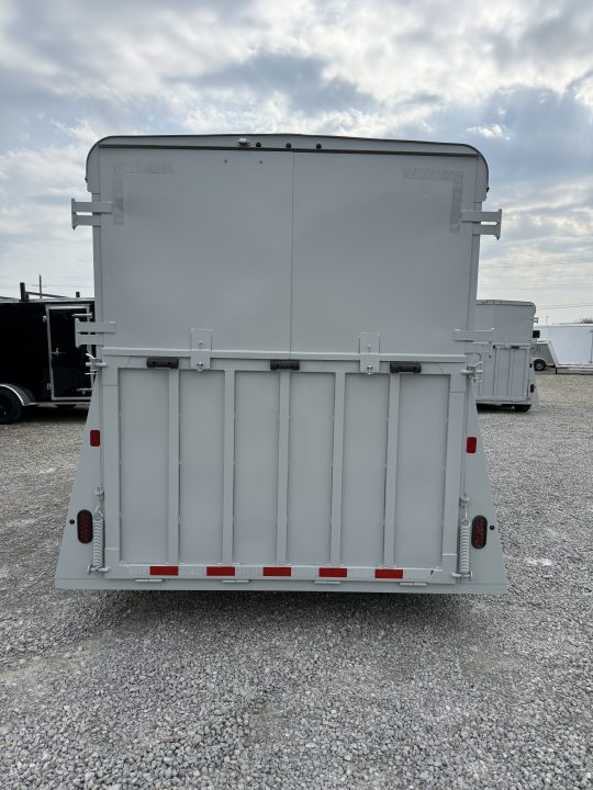 New 2026 Valley Trailers 3 Horse Slant Load w/ Ramp 7'6" Tall