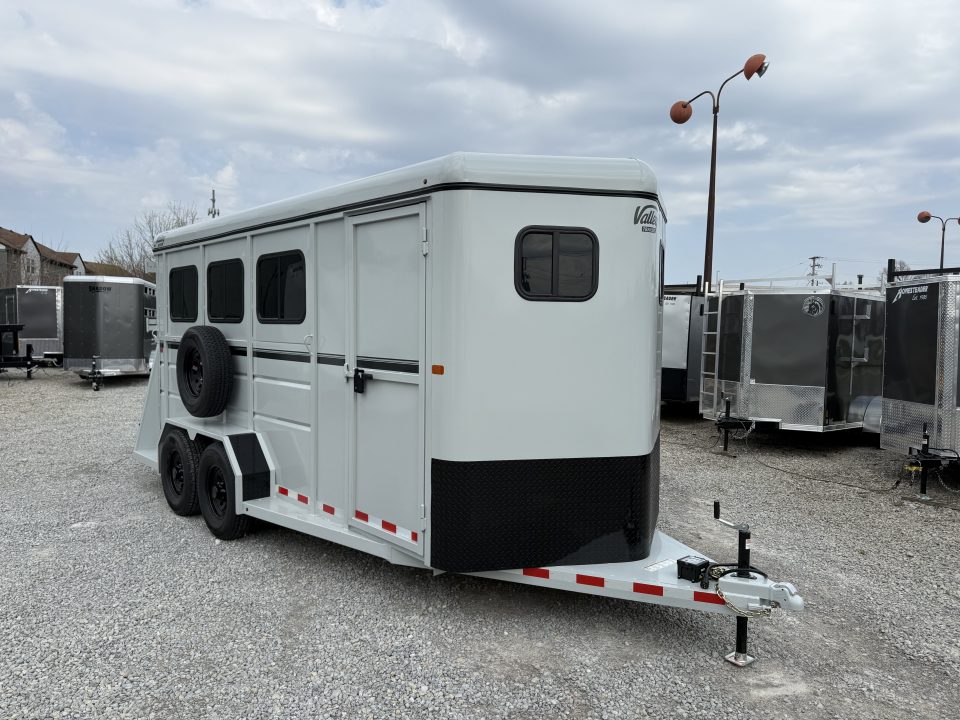New 2026 Valley Trailers 3 Horse Slant Load w/ Ramp 7'6" Tall