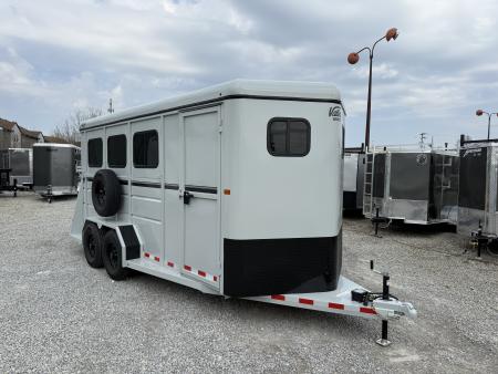 New 2026 Valley Trailers 3 Horse Slant Load w/ Ramp 7'6" Tall