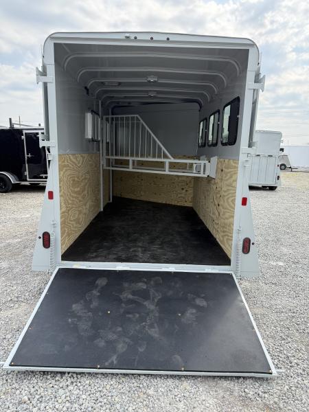New 2026 Valley Trailers 3 Horse Slant Load w/ Ramp 7'6" Tall