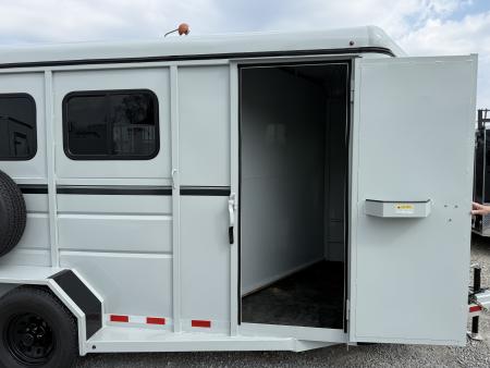 New 2026 Valley Trailers 3 Horse Slant Load w/ Ramp 7'6" Tall