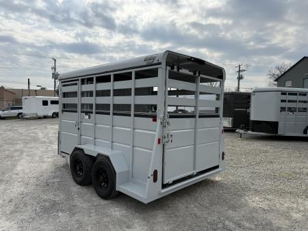 New 2026 Valley Trailers 2 Horse Slant Load Deluxe 7' Tall