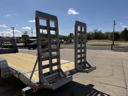 New #382309 2026 LOAD TRAIL GC 22 X 83 TANDEM AXLE 14K GOOSENECK EQUIPMENT HAULER W/ FOLD UP RAMPS & 14 PLY TIRES