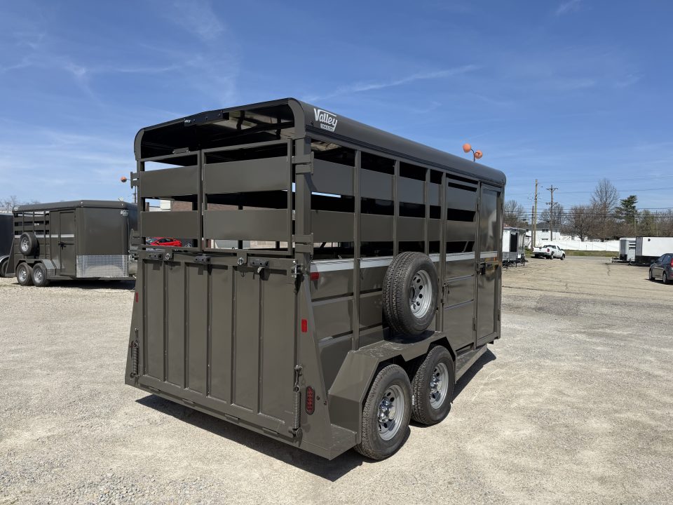 New 2026 Valley Trailers 2 HORSE STRAIGHT LOAD w/ RAMP & FRONT TACK >> EXTRA TALL & WIDE Horse Trailer