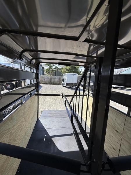New 2026 Valley Trailers 2 HORSE STRAIGHT LOAD w/ RAMP & FRONT TACK >> EXTRA TALL & WIDE Horse Trailer