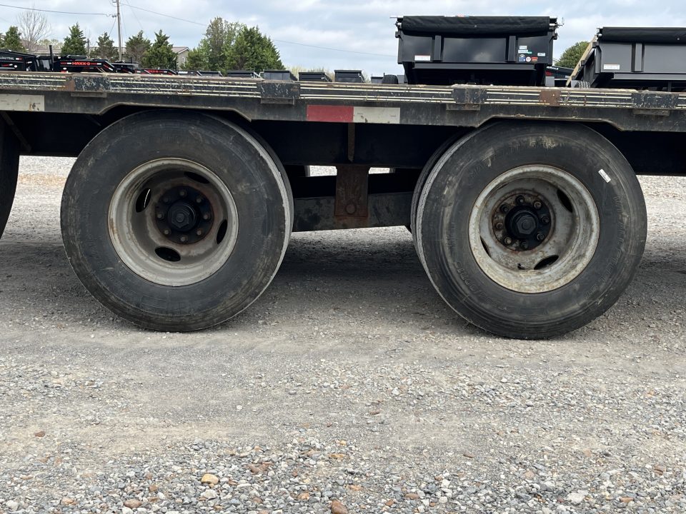 Used 2020 Elite Trailers 102"X32' 22.5K GVWR Gooseneck Flatbed Trailer