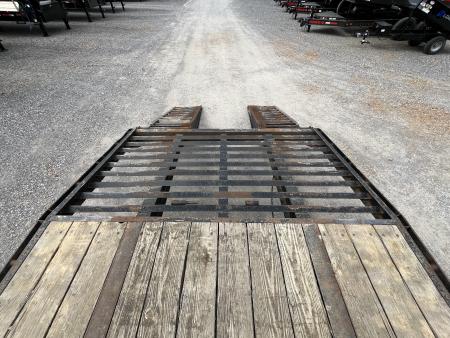 Used 2020 Elite Trailers 102"X32' 22.5K GVWR Gooseneck Flatbed Trailer