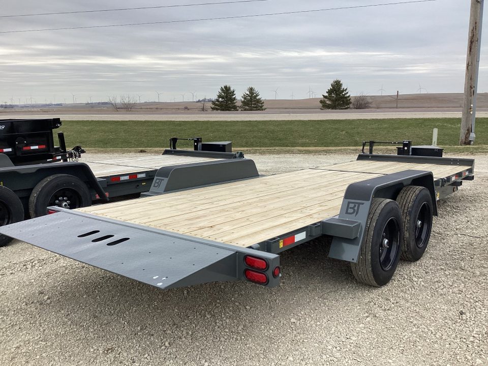 New 2026 B&B TBCT2216ET Tilt Trailer