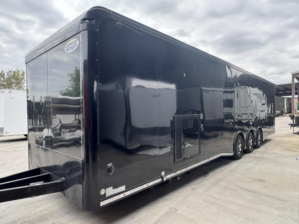 Used 2022 Continental Cargo 8.5X34 GREAT CONDITION USED RACE TRAILER BATHROOM PACKAGE Car / Racing Trailer