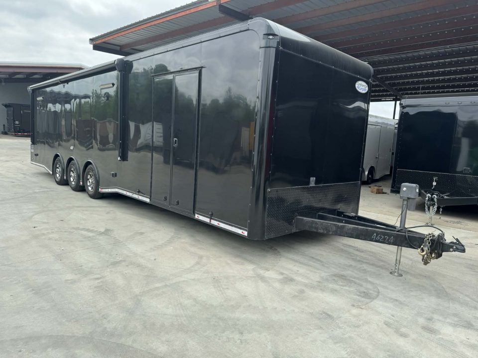 Used 2022 Continental Cargo 8.5X34 GREAT CONDITION USED RACE TRAILER BATHROOM PACKAGE Car / Racing Trailer