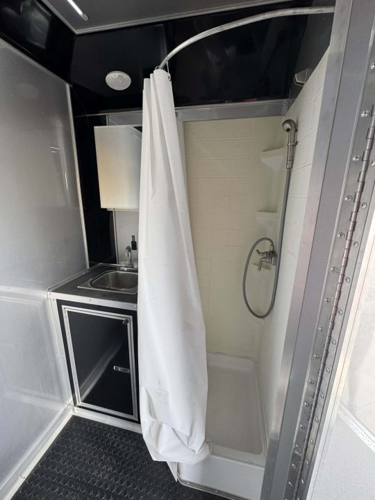 Used 2022 Continental Cargo 8.5X34 GREAT CONDITION USED RACE TRAILER BATHROOM PACKAGE Car / Racing Trailer