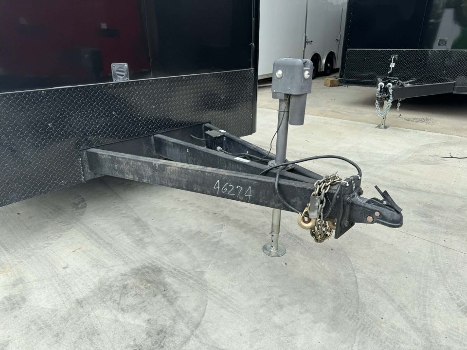Used 2022 Continental Cargo 8.5X34 GREAT CONDITION USED RACE TRAILER BATHROOM PACKAGE Car / Racing Trailer