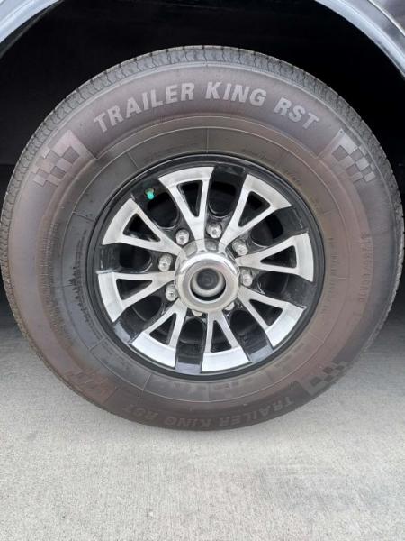 Used 2022 Continental Cargo 8.5X34 GREAT CONDITION USED RACE TRAILER BATHROOM PACKAGE Car / Racing Trailer