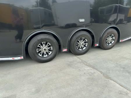 Used 2022 Continental Cargo 8.5X34 GREAT CONDITION USED RACE TRAILER BATHROOM PACKAGE Car / Racing Trailer
