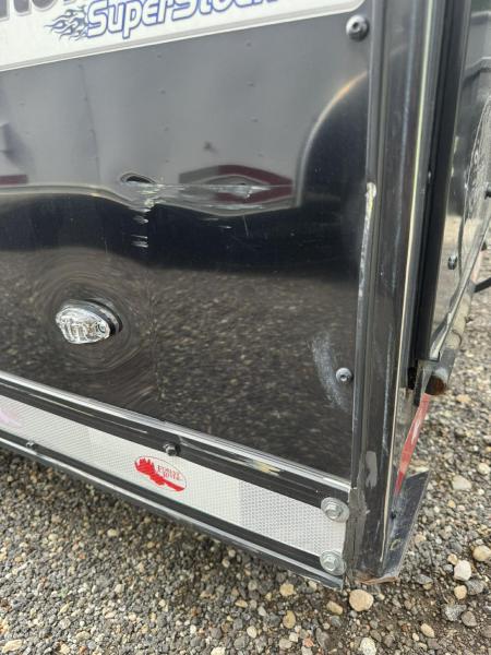 Used 2022 Continental Cargo 8.5X34 GREAT CONDITION USED RACE TRAILER BATHROOM PACKAGE Car / Racing Trailer