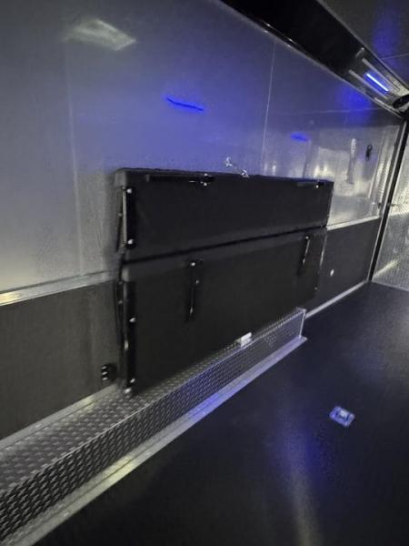 Used 2022 Continental Cargo 8.5X34 GREAT CONDITION USED RACE TRAILER BATHROOM PACKAGE Car / Racing Trailer