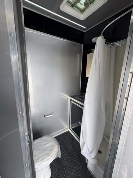 Used 2022 Continental Cargo 8.5X34 GREAT CONDITION USED RACE TRAILER BATHROOM PACKAGE Car / Racing Trailer