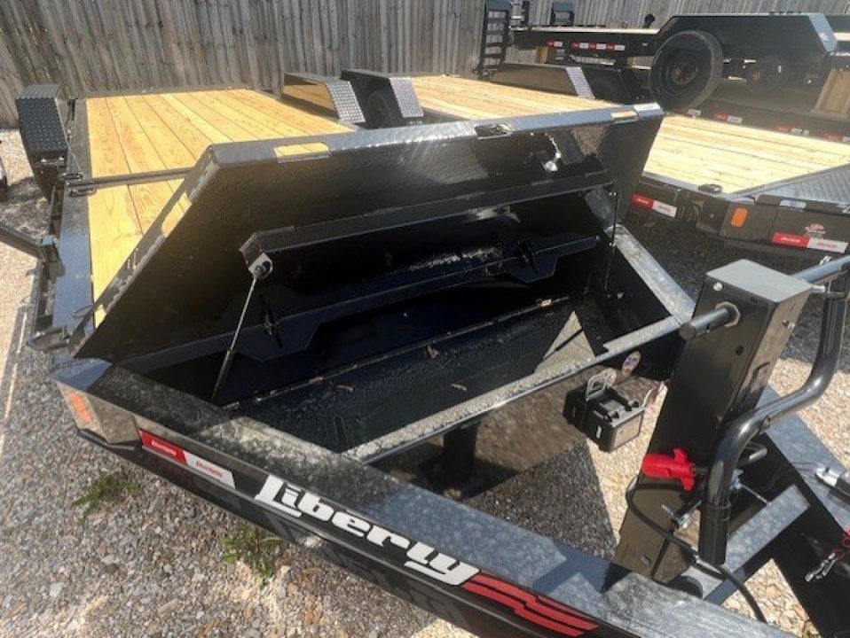 New 2026 Liberty Trailers 83x22 (16+6) 16k Rated Split Deck