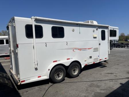 Used 2006 Titan Trailer 2 HR-7' LQ Horse Trailer