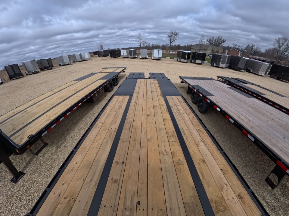 New 2026 Iron Bull 102 x 25 (20 +5) FLG Gooseneck Deckover with 25,900 lb. GVWR, Engineered Neck and Matching Spare