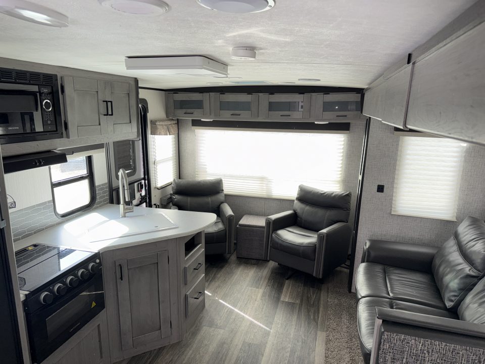 Used 2021 HRLD M27 6900 Travel Trailer
