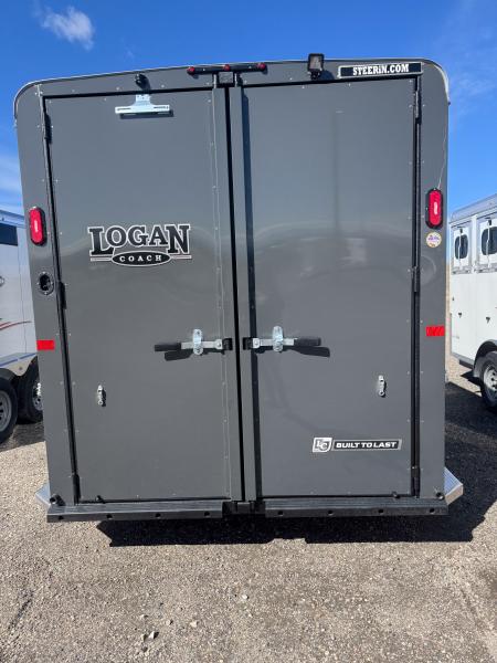 New 2026 Logan Coach 3H BULLSEYE BH Horse Trailer
