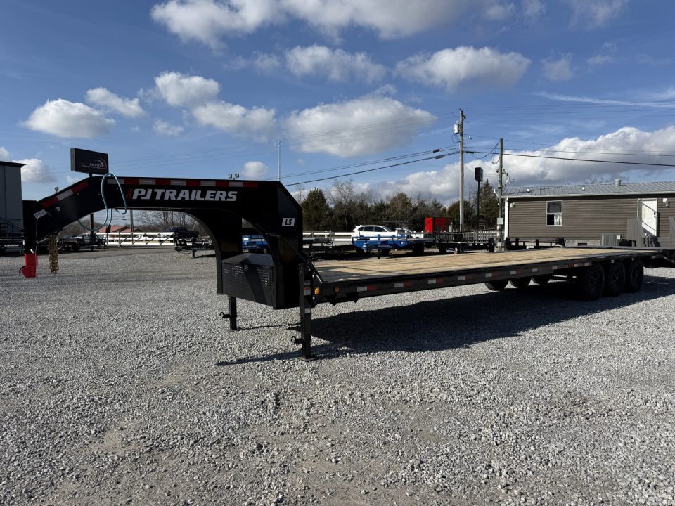 New 2026 PJ Trailers 102X36 GOOSENECK TRIPLE AXLE 21K GVWR Flatbed Trailer