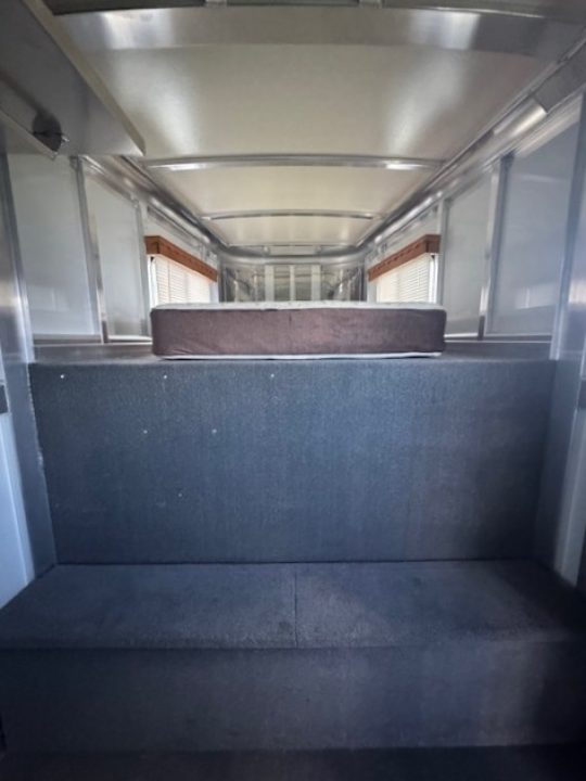 Used 2017 Cimarron Trailers Norstar 3H GN Horse Trailer