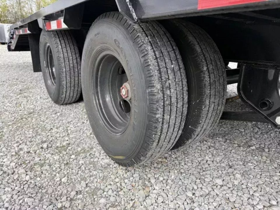 New 2026 PJ Trailers 102X40 GOOSENECK 25K GVWR (MEGA RAMPS) Flatbed Trailer