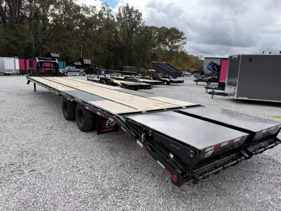 New 2026 PJ Trailers 102X40 GOOSENECK 25K GVWR (MEGA RAMPS) Flatbed Trailer
