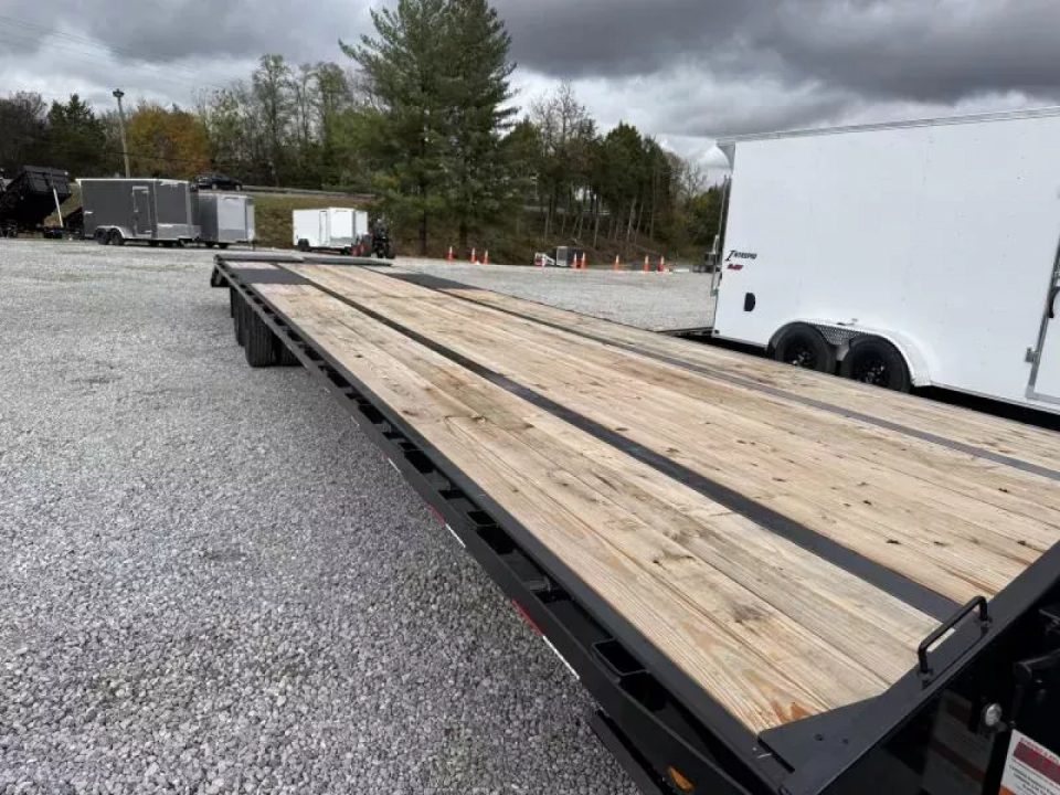 New 2026 PJ Trailers 102X40 GOOSENECK 25K GVWR (MEGA RAMPS) Flatbed Trailer