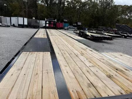 New 2026 PJ Trailers 102X40 GOOSENECK 25K GVWR (MEGA RAMPS) Flatbed Trailer