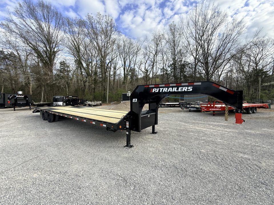 New 2026 PJ Trailers 102X36 GOOSENECK 25K GVWR (MEGA RAMPS) Flatbed Trailer