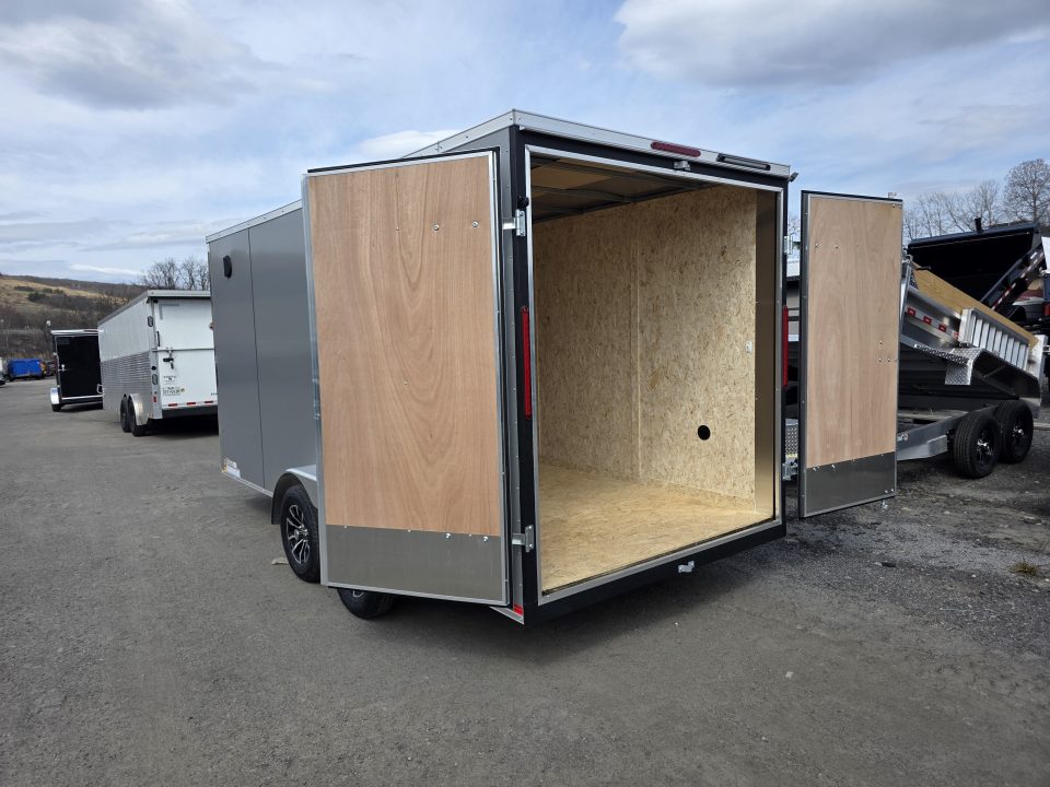 New 2026 Look Trailers ST DLX 7X16 7K - BARN DOORS Cargo / Enclosed Trailer