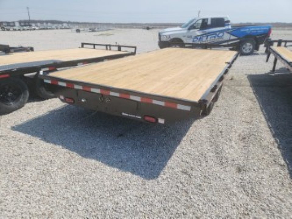 New 2026 Sure-Trac 8.5 x 18 15K SD Deckover Flatbed
