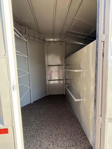 Used 2025 Chute Help Horse Trailer