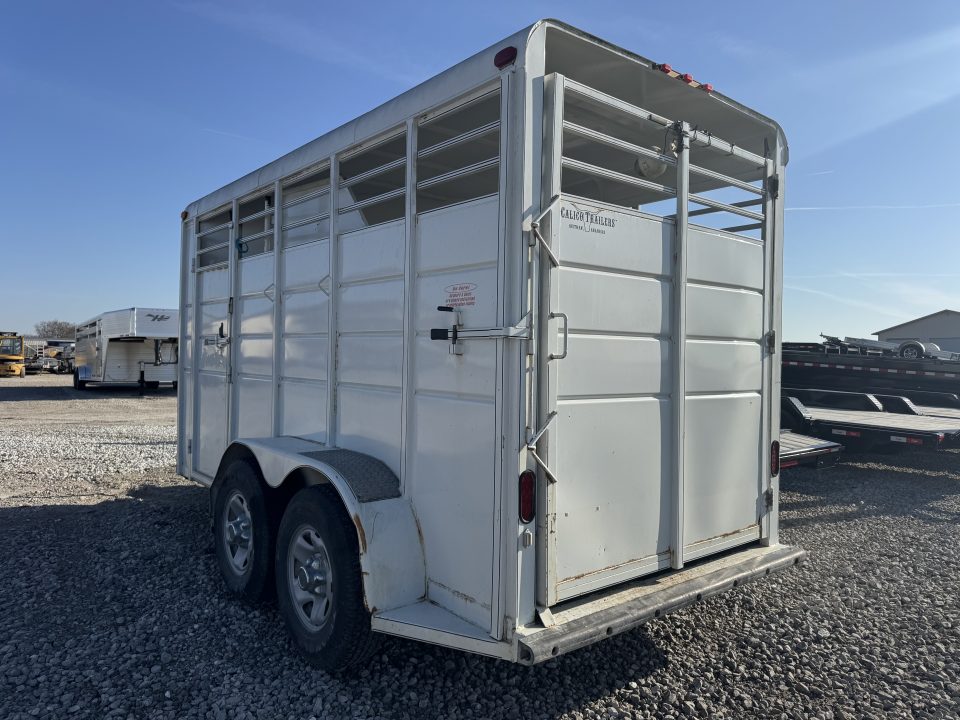 Used 2014 Calico Trailers 2H Slant Horse Trailer