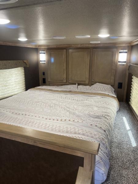 New 2026 Merhow Trailers 8314-B RWS Horse Trailer