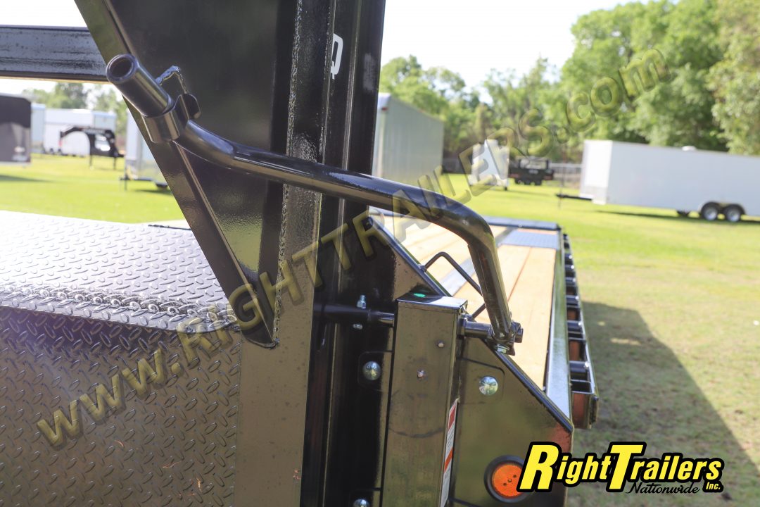 New 2026 8.5X25 PJ Gooseneck Equipment Trailer