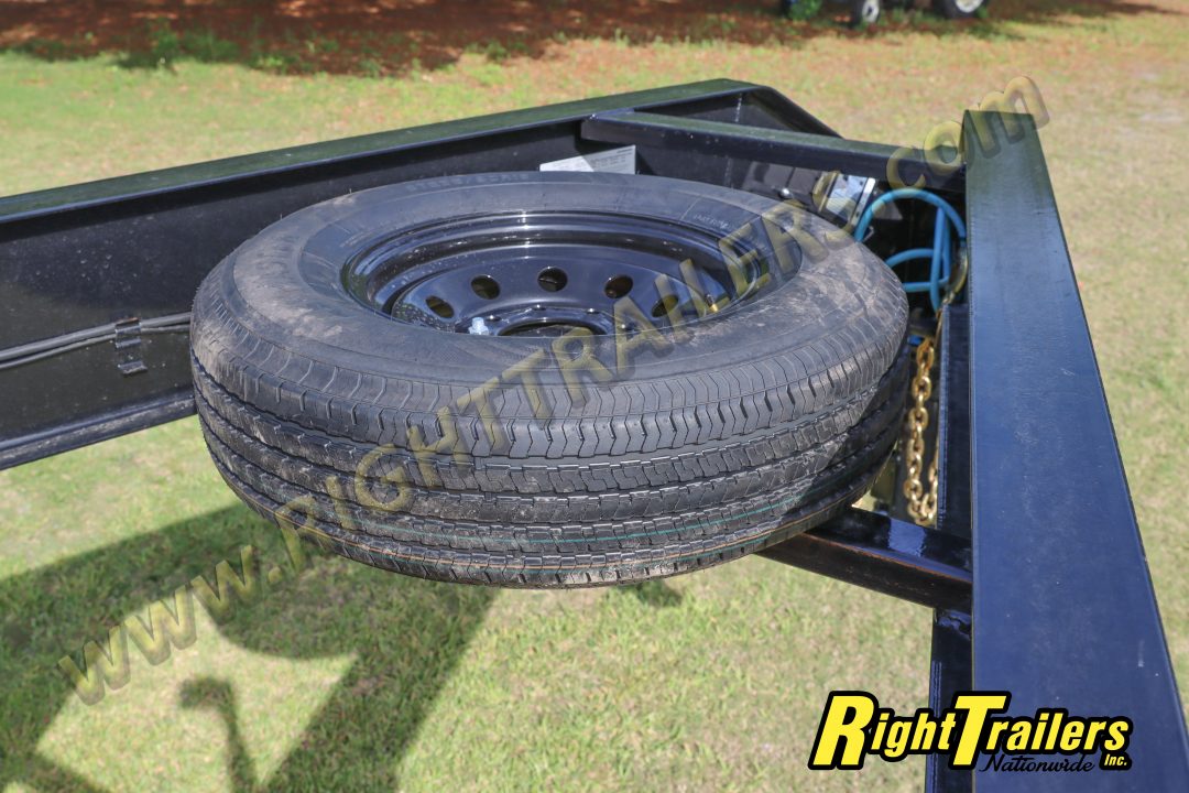 New 2026 8.5X25 PJ Gooseneck Equipment Trailer